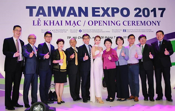 cung-tpms-orange-trai-nghiem-taiwan-excellence-2017