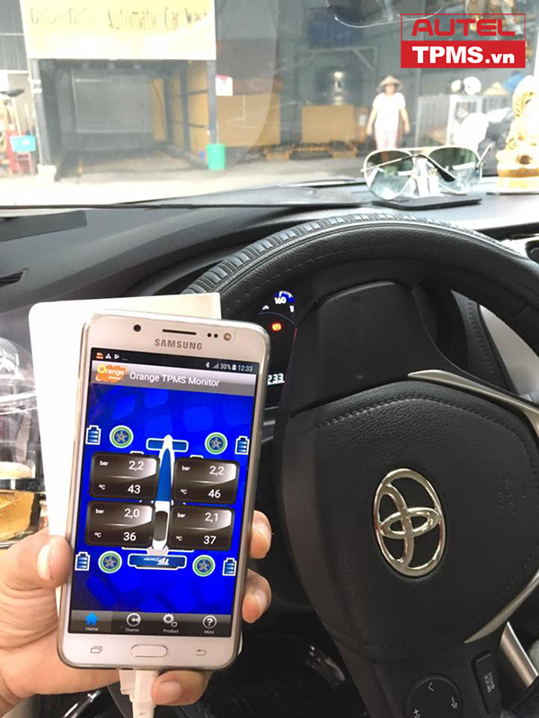 CAI-DAT-CAM-BIEN-AP-SUAT-LOP-WIRELESS-IOS-TOYOTA-VIOS-(7)